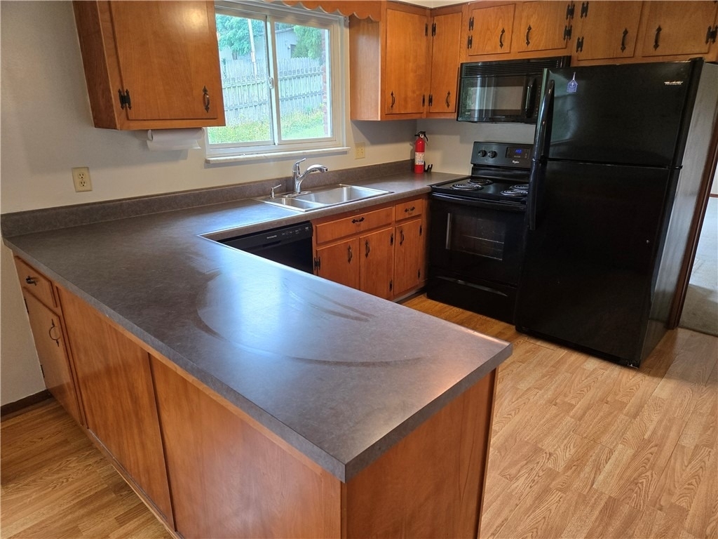 323 Arch Street - Photo 27