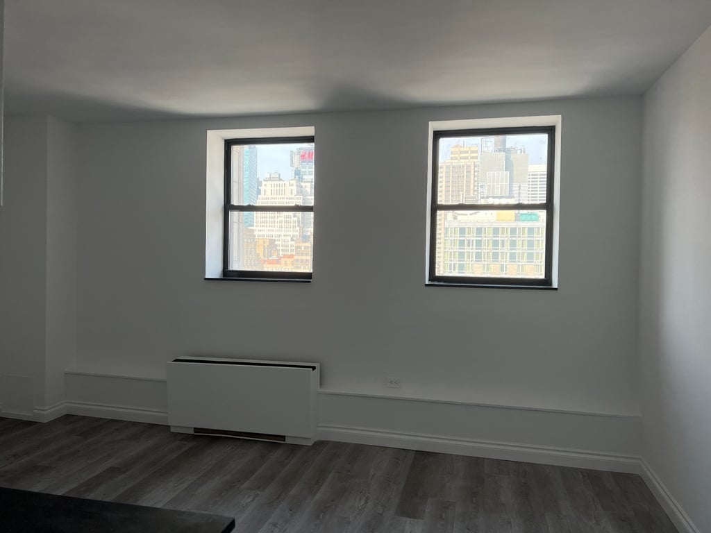  West 34th Street (5TH AVE & BROADWAY) - Photo 5