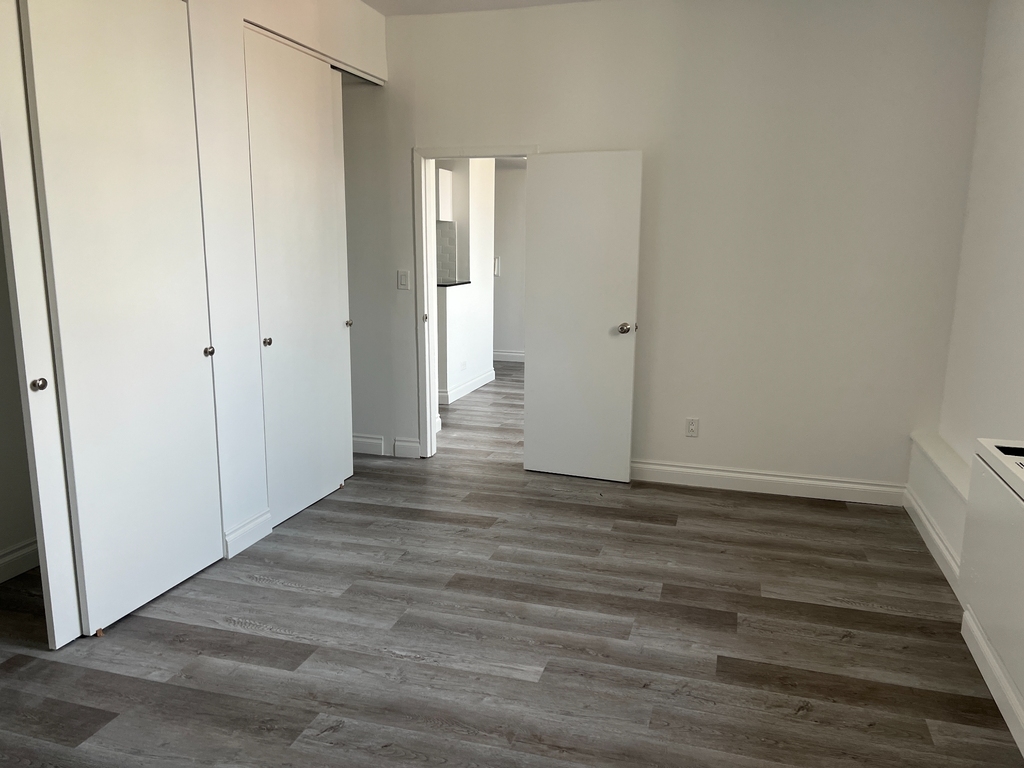  West 34th Street (5TH AVE & BROADWAY) - Photo 11