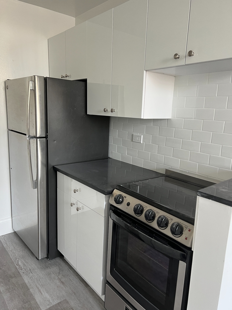  West 34th Street (5TH AVE & BROADWAY) - Photo 3