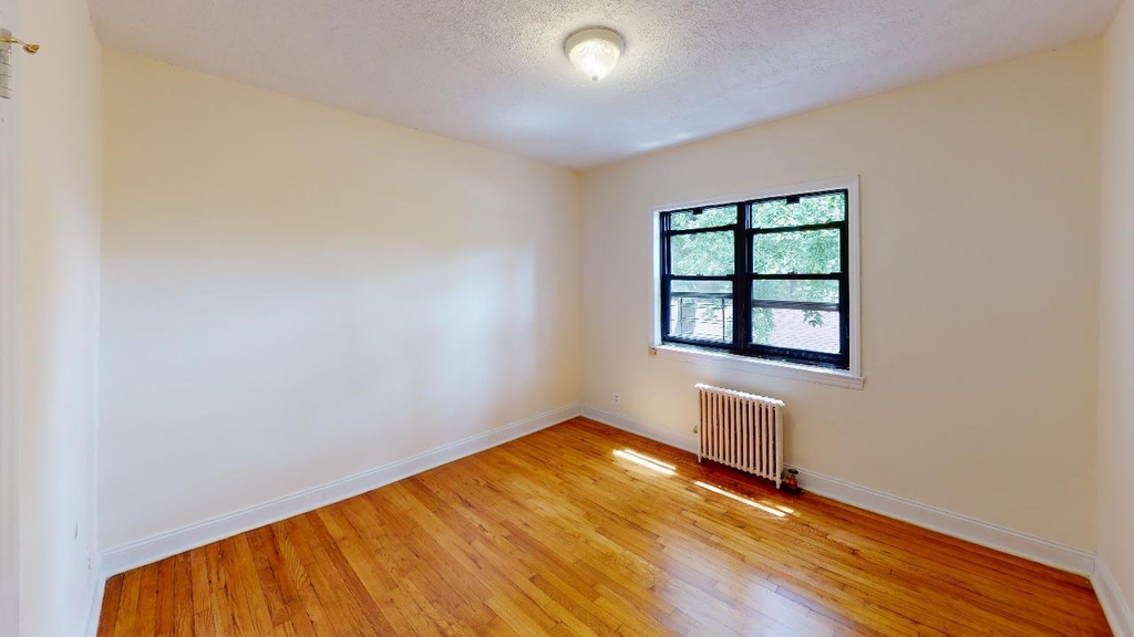 72-10 Woodhaven Boulevard - Photo 16