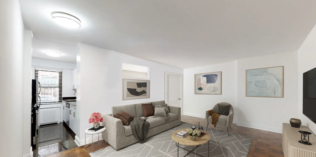 East 56th Street - Photo 0