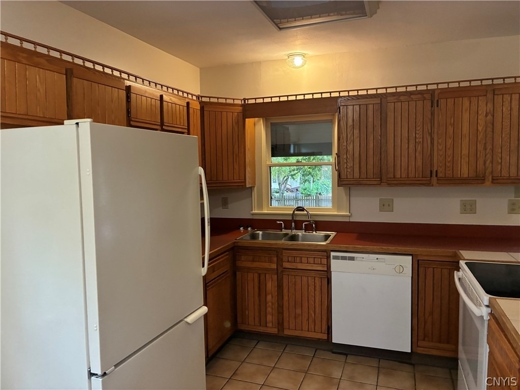 864 Salt Springs Road - Photo 14