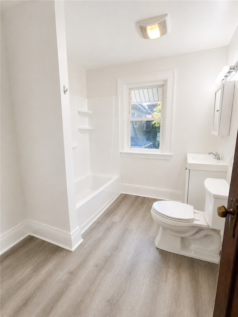 1176 Monroe Avenue - Photo 15