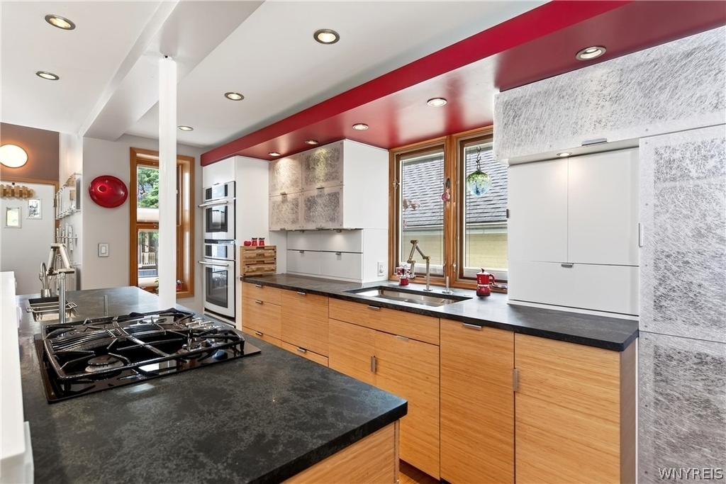 384 Summer Street - Photo 18
