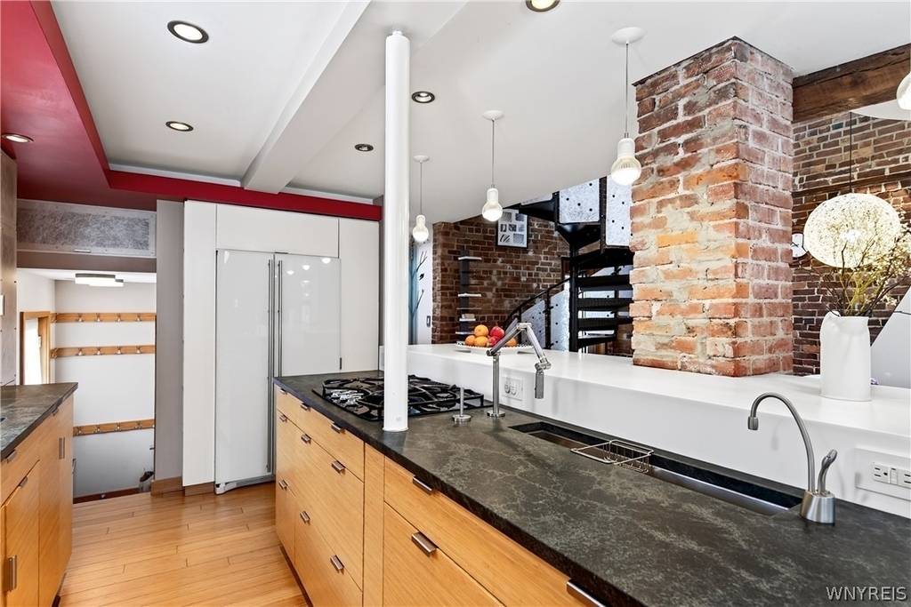 384 Summer Street - Photo 17