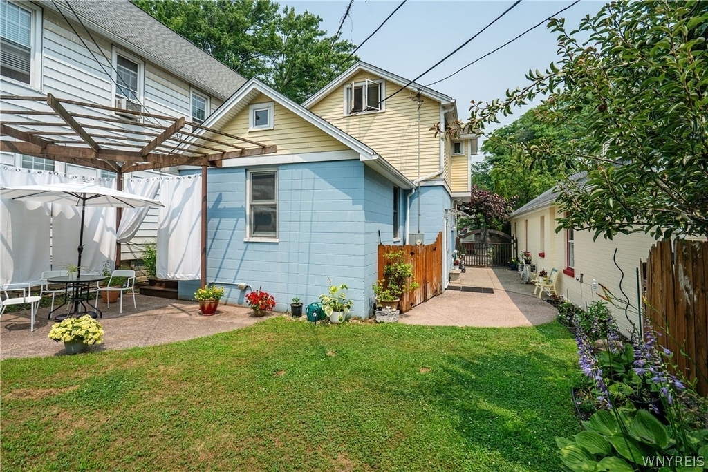 384 Summer Street - Photo 5