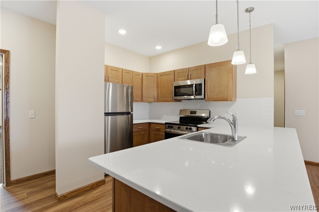 1130 Orchard Park Road - Photo 4