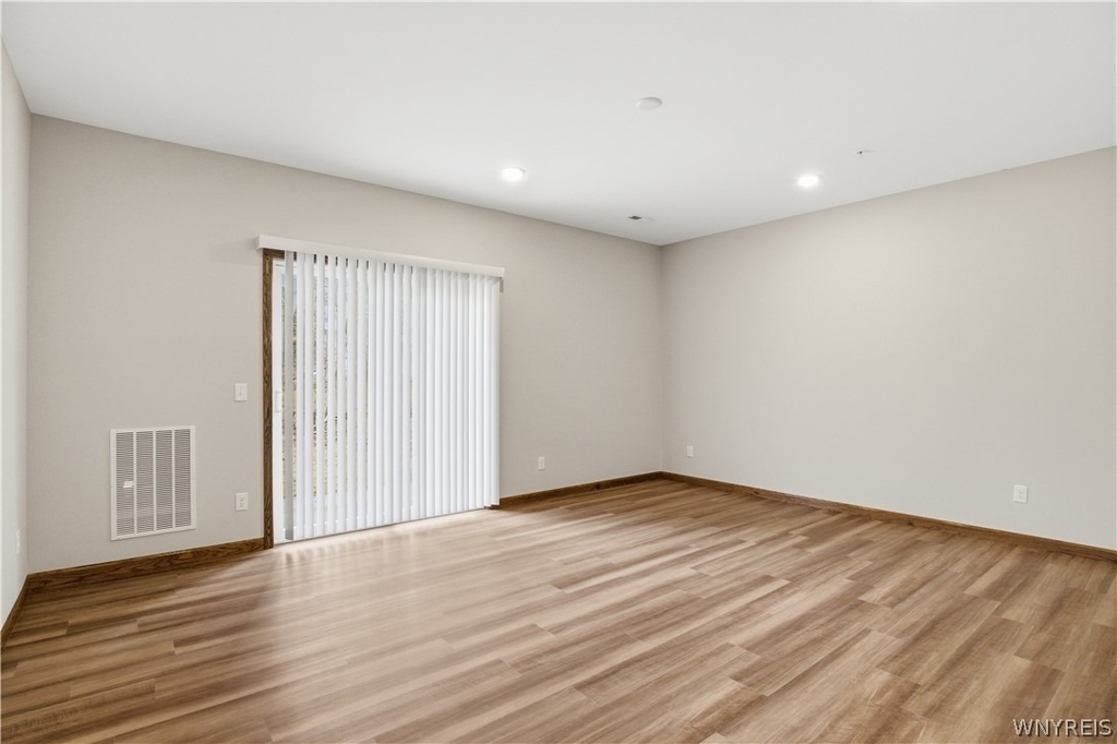 1130 Orchard Park Road - Photo 9