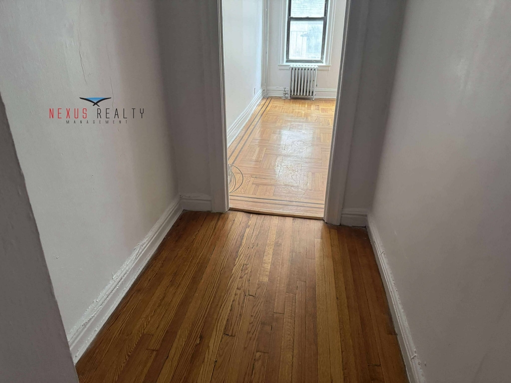 22-2 Steinway Street - Photo 4