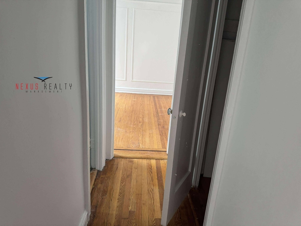 22-2 Steinway Street - Photo 6