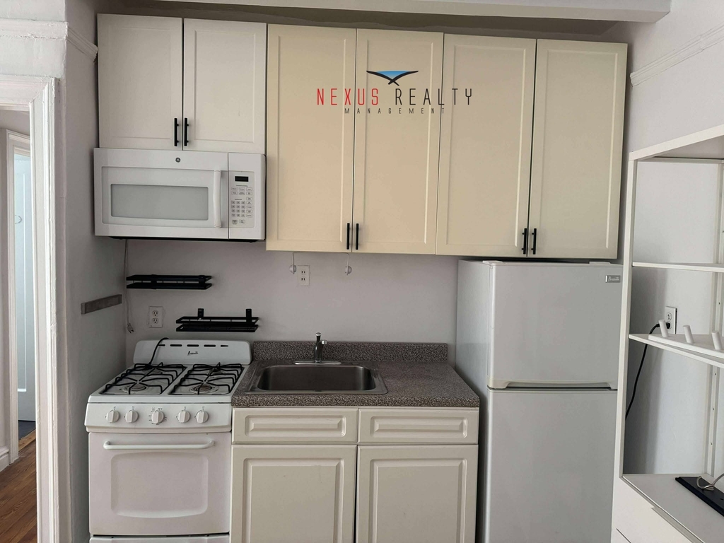 22-2 Steinway Street - Photo 1