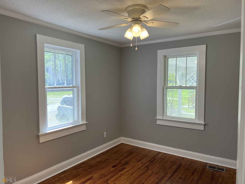 617 Baker Street - Photo 31