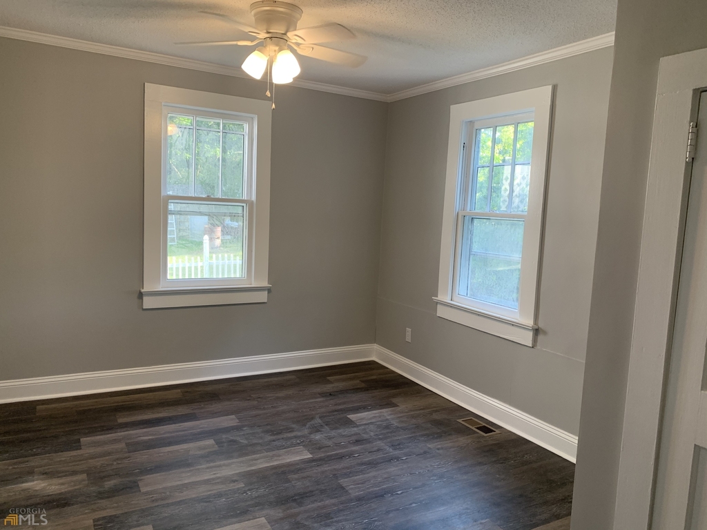 617 Baker Street - Photo 27