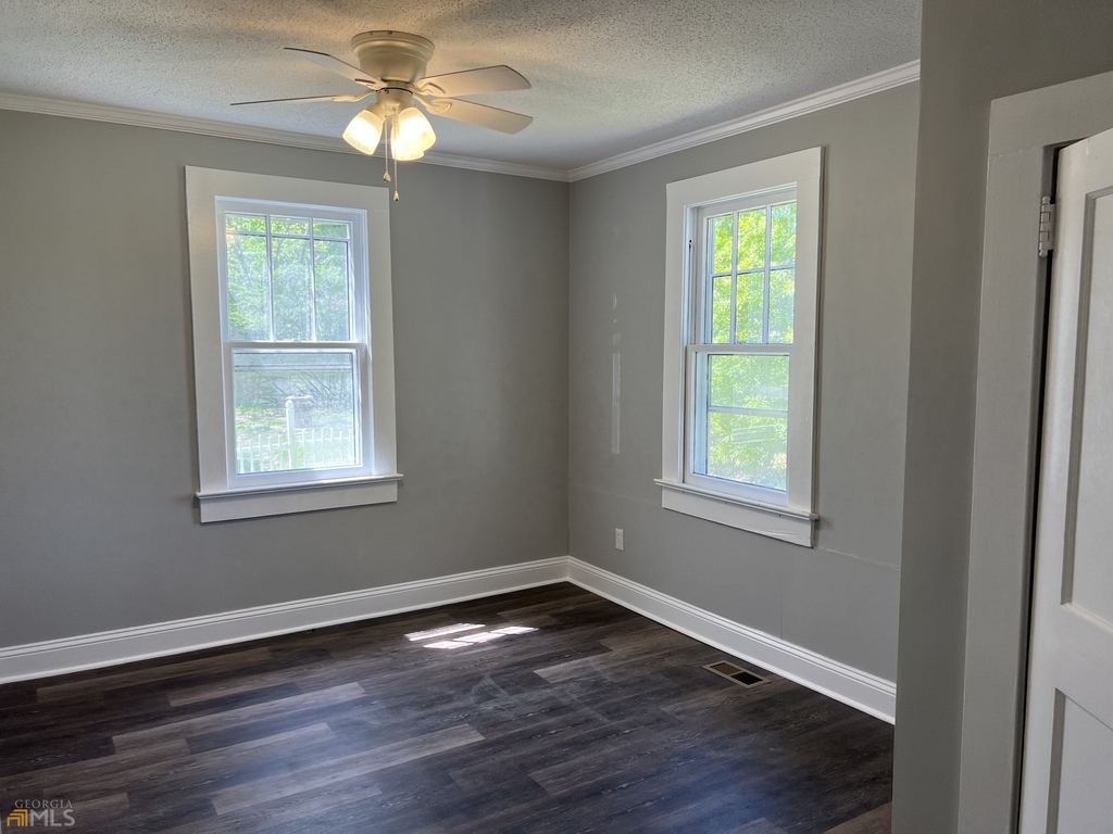 617 Baker Street - Photo 45