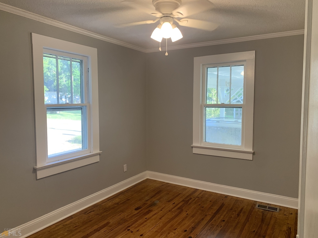 617 Baker Street - Photo 25