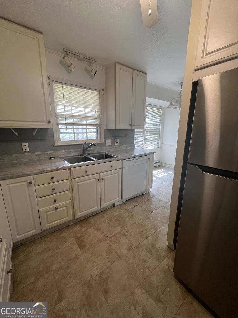 6570 Jones Road - Photo 5