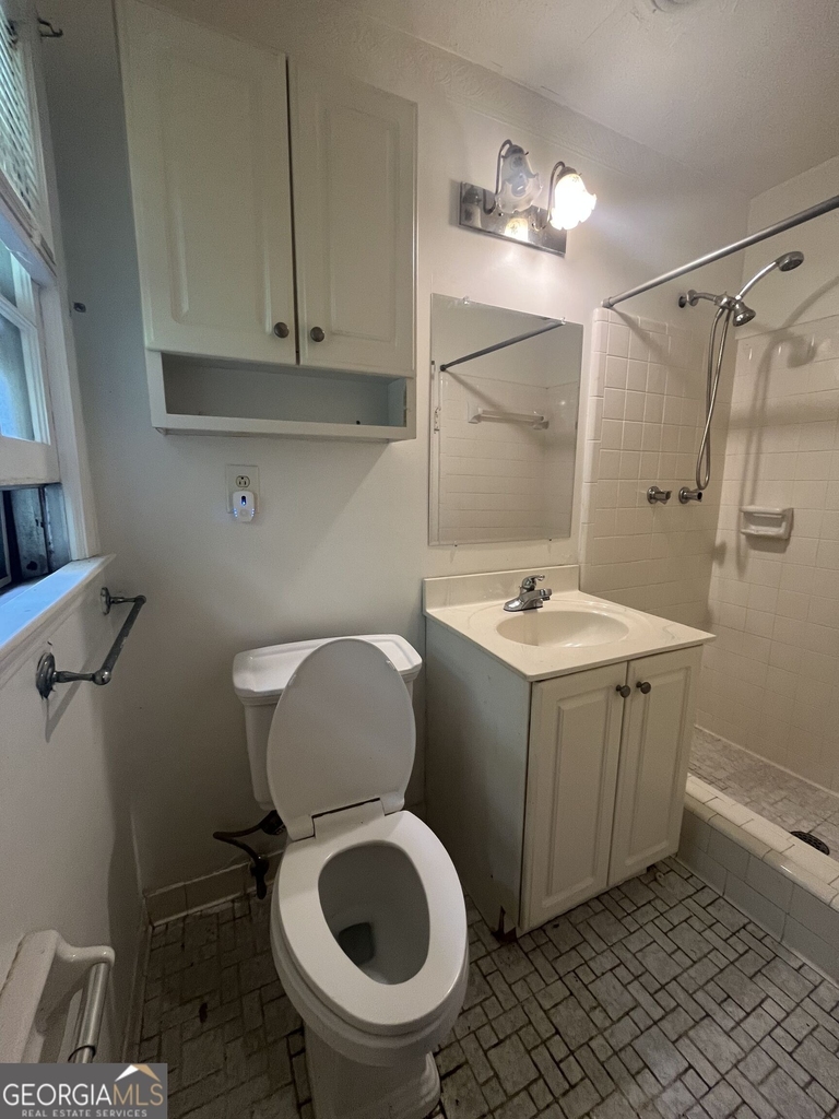 6570 Jones Road - Photo 16