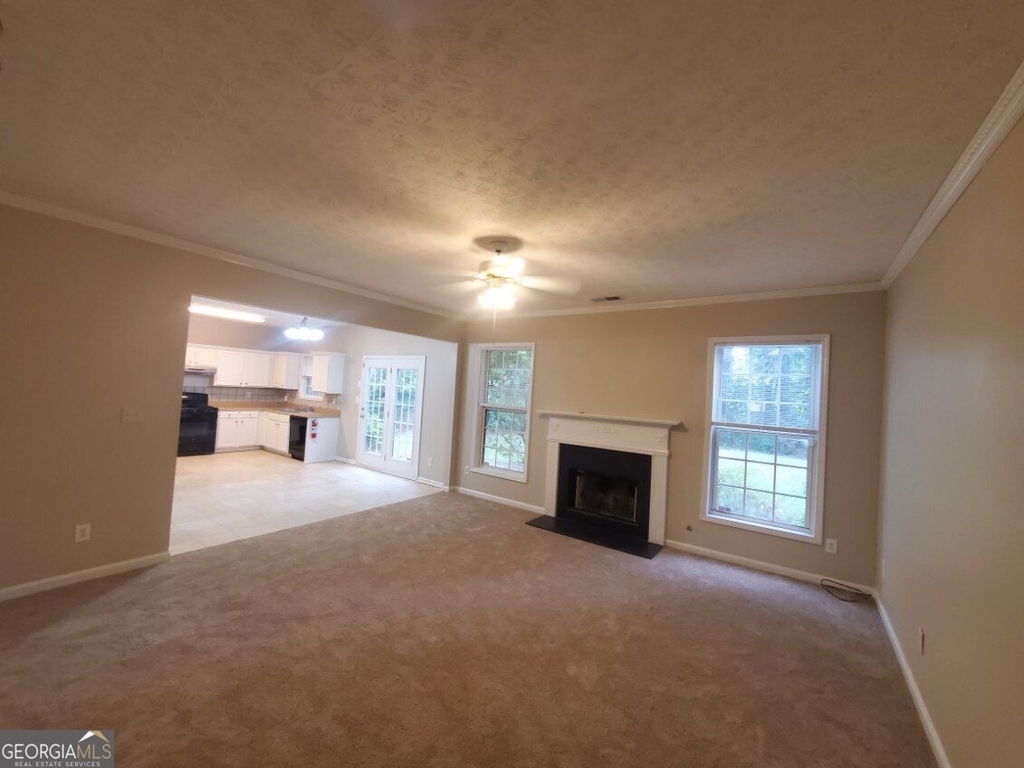 1031 Maple Leaf Drive - Photo 2