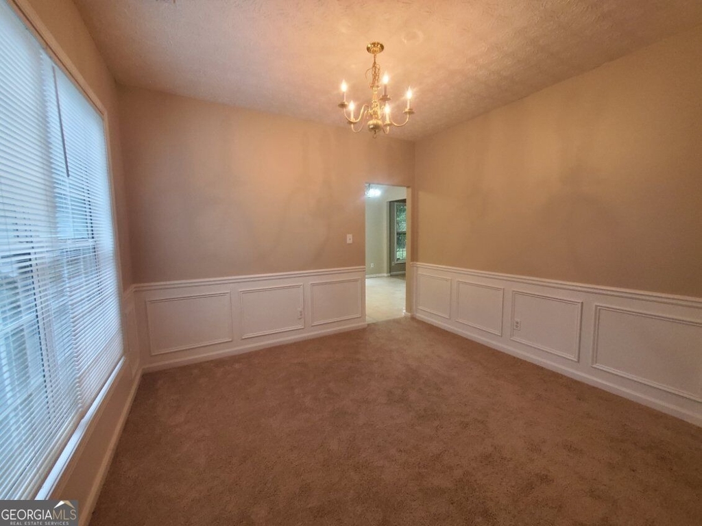 1031 Maple Leaf Drive - Photo 3