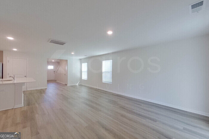 112 Overstreet Way - Photo 1