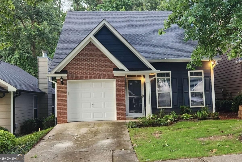 1354 Gates Drive Se - Photo 0