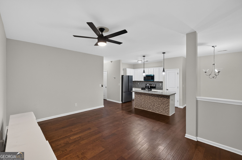 127 Seabreeze Court - Photo 11