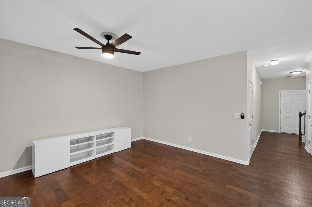 127 Seabreeze Court - Photo 10