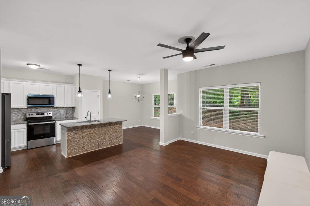 127 Seabreeze Court - Photo 12