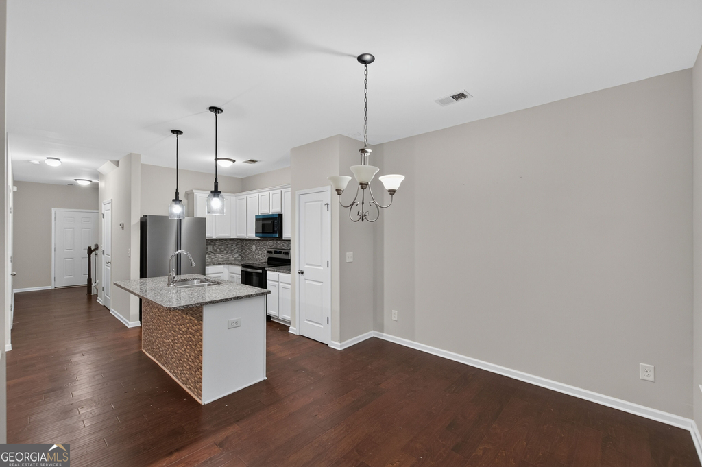 127 Seabreeze Court - Photo 9
