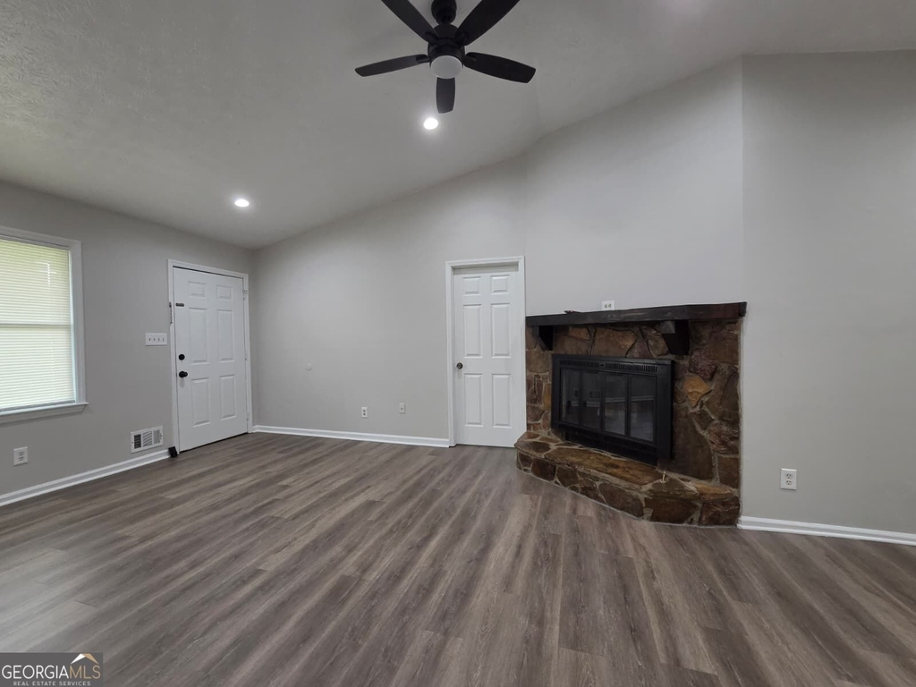 1479 Scenic Highway N - Photo 9