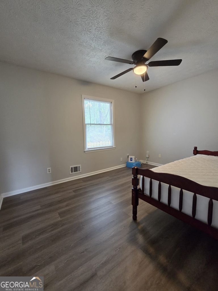 1479 Scenic Highway N - Photo 17