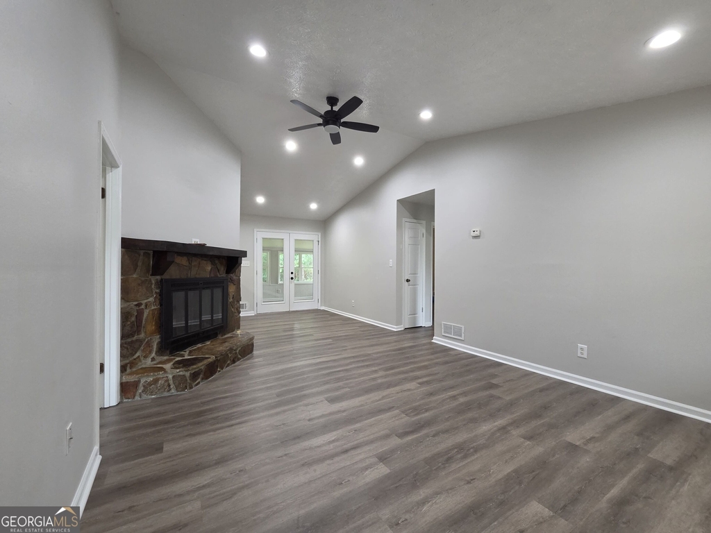 1479 Scenic Highway N - Photo 8