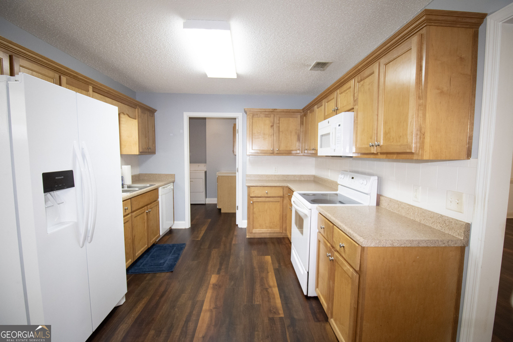 2309 Oakridge Lane - Photo 1