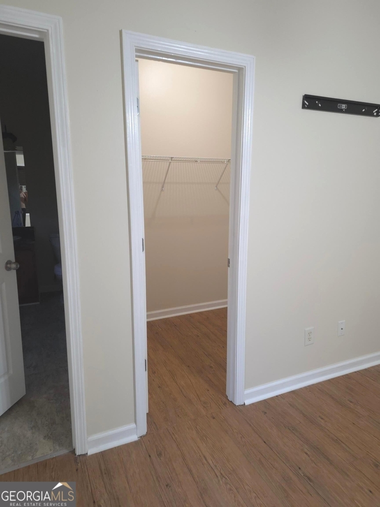 8146 Thompson Street - Photo 11