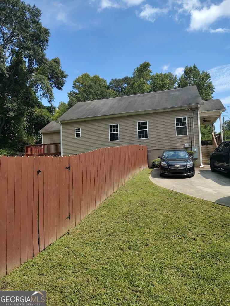 8146 Thompson Street - Photo 2