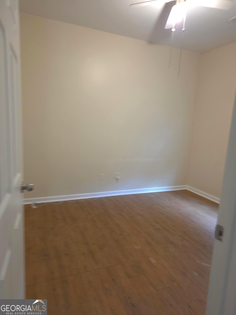 8146 Thompson Street - Photo 15