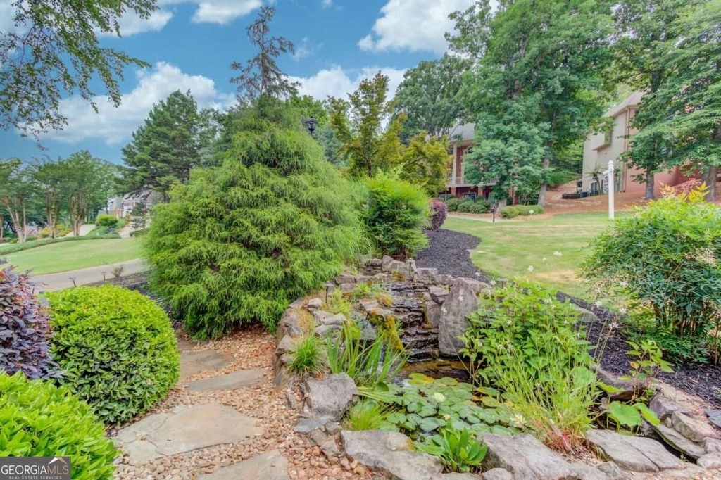 1920 Woods River Lane - Photo 3
