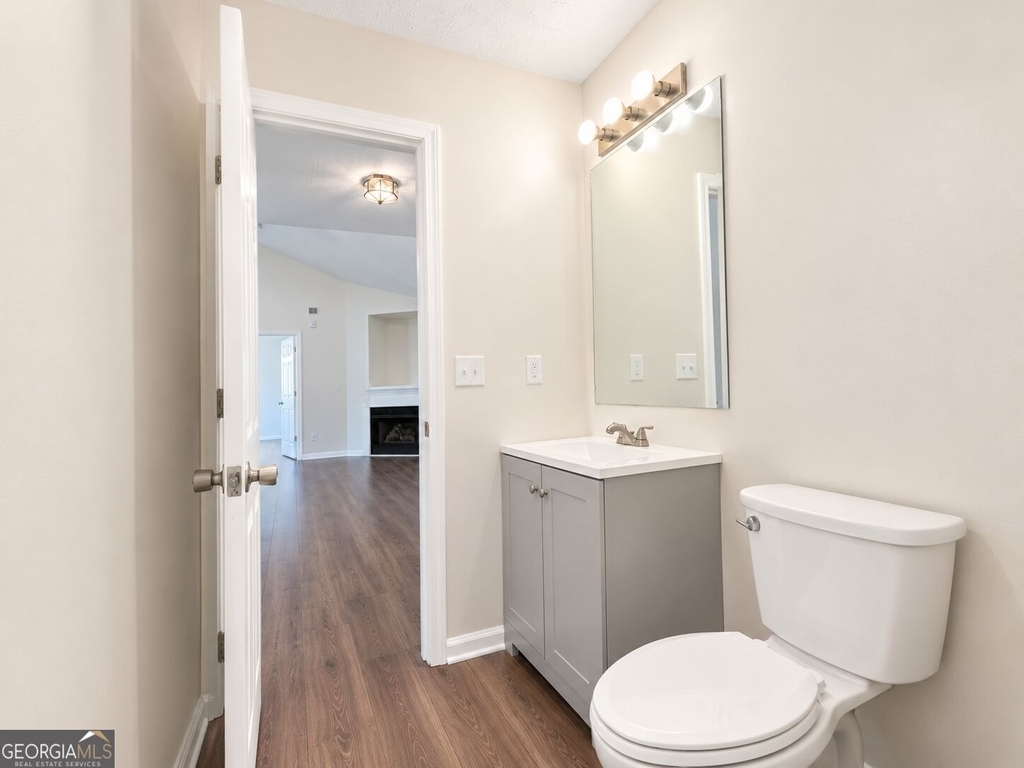 1104 Driftwood Court - Photo 15