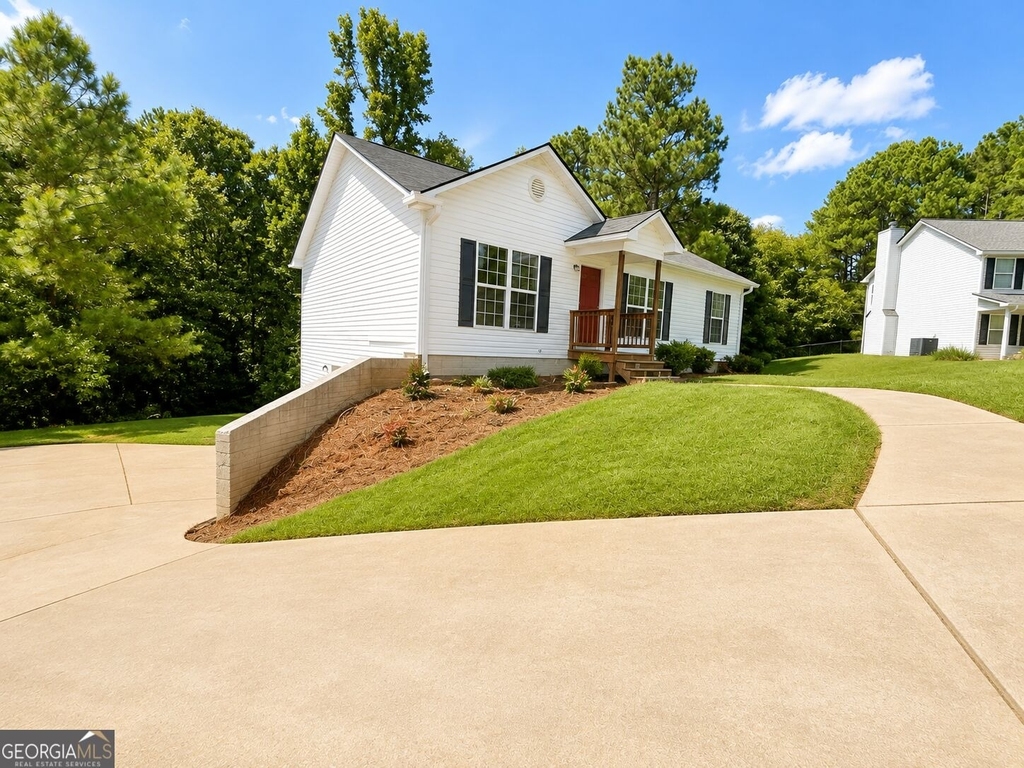 1104 Driftwood Court - Photo 1