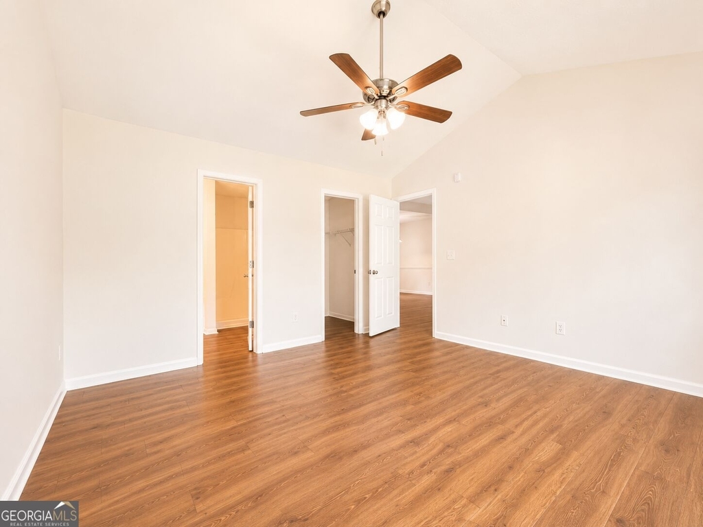 1104 Driftwood Court - Photo 16