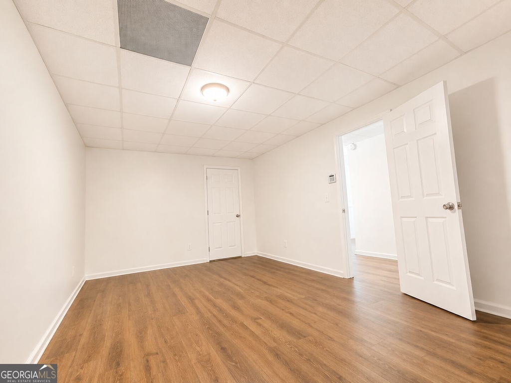1104 Driftwood Court - Photo 3