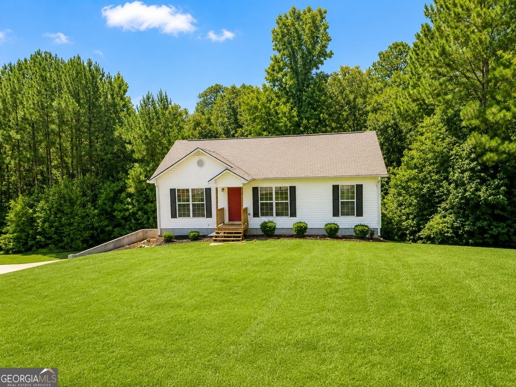 1104 Driftwood Court - Photo 0