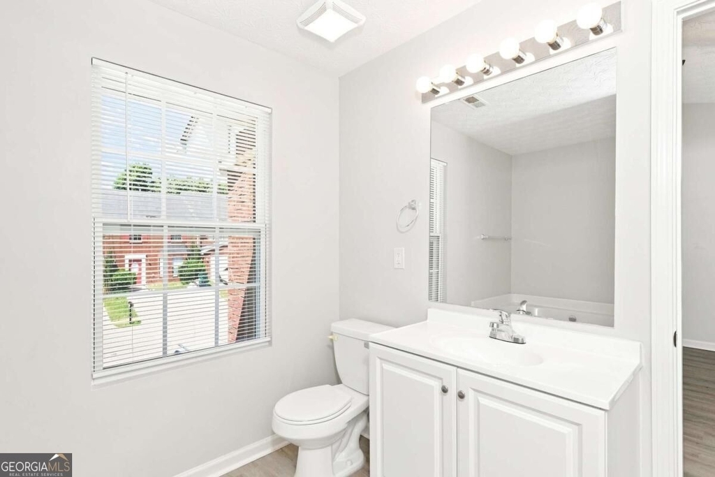 5604 Windfall Lane - Photo 10