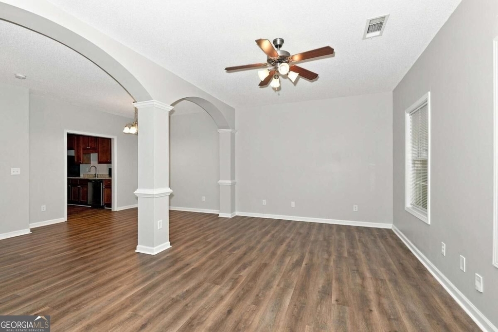 8648 Thomas Lane - Photo 5