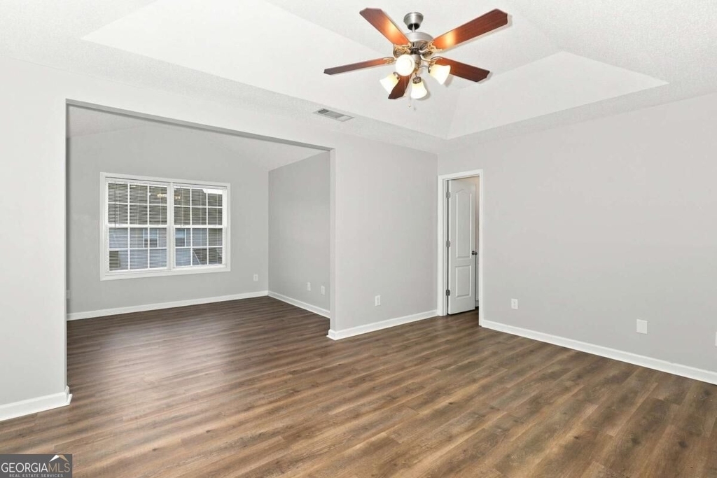 8648 Thomas Lane - Photo 7