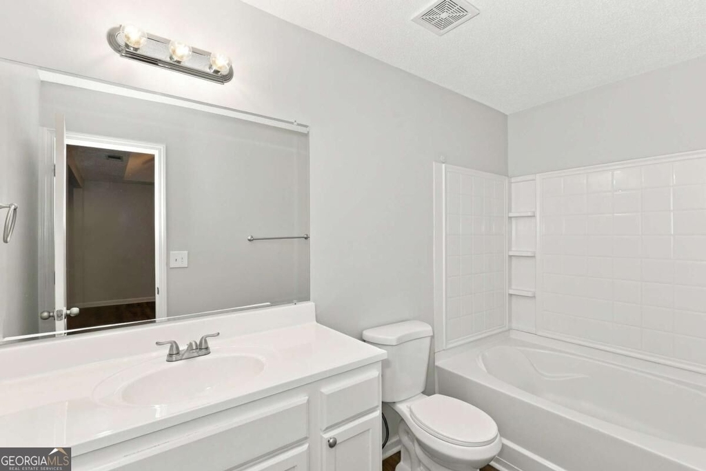8648 Thomas Lane - Photo 11