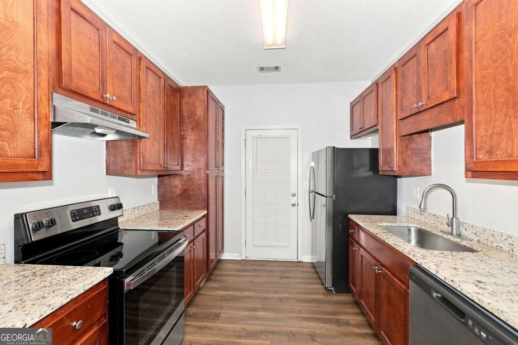 8648 Thomas Lane - Photo 1
