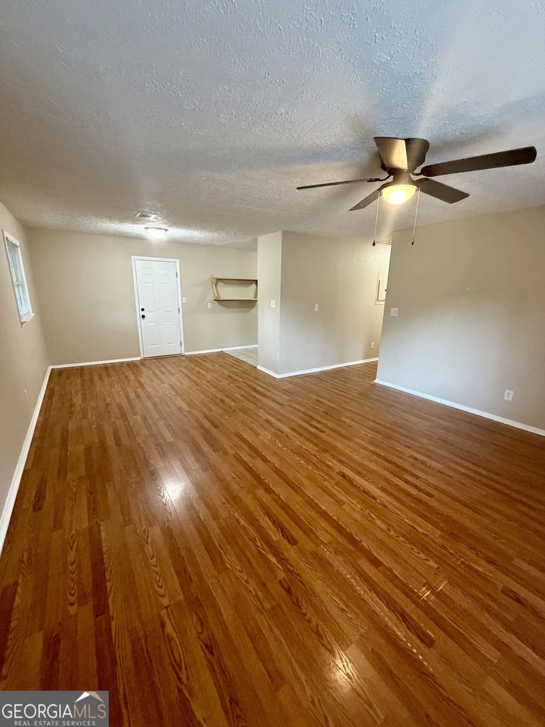 814 Crestwood Terrace - Photo 4