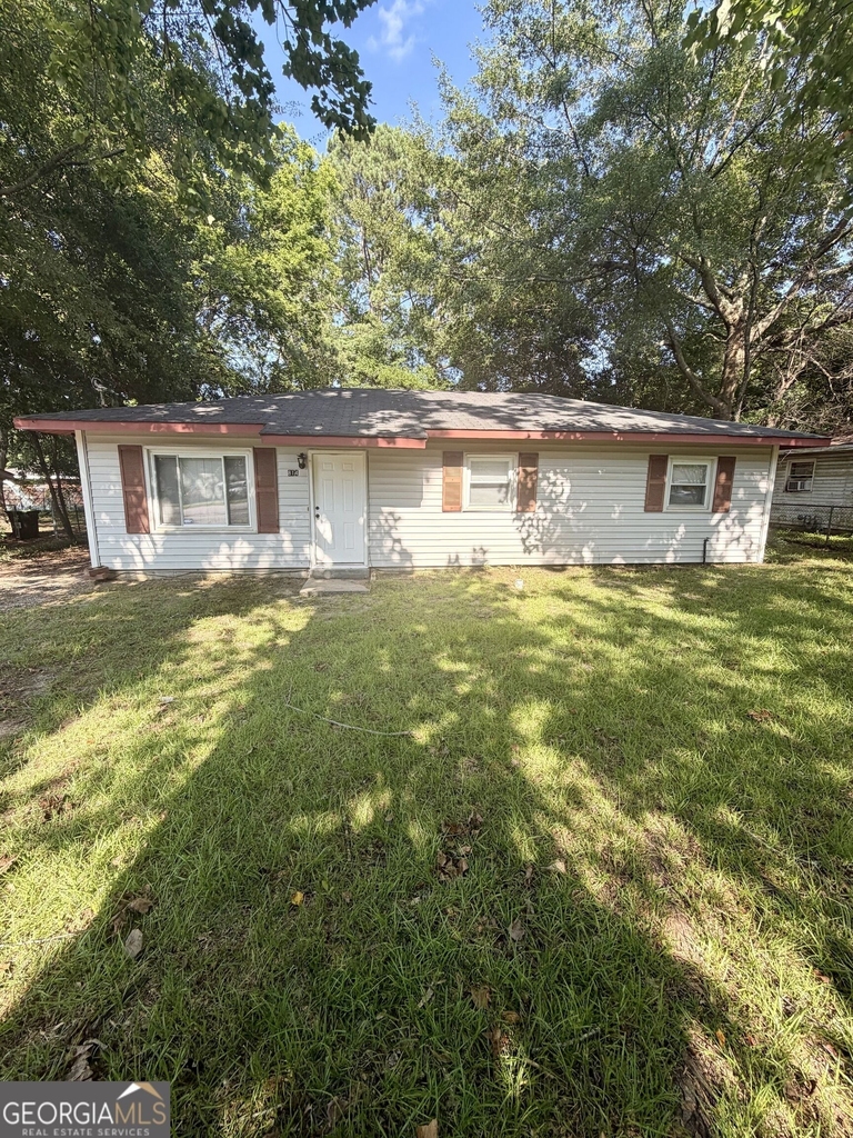 814 Crestwood Terrace - Photo 0